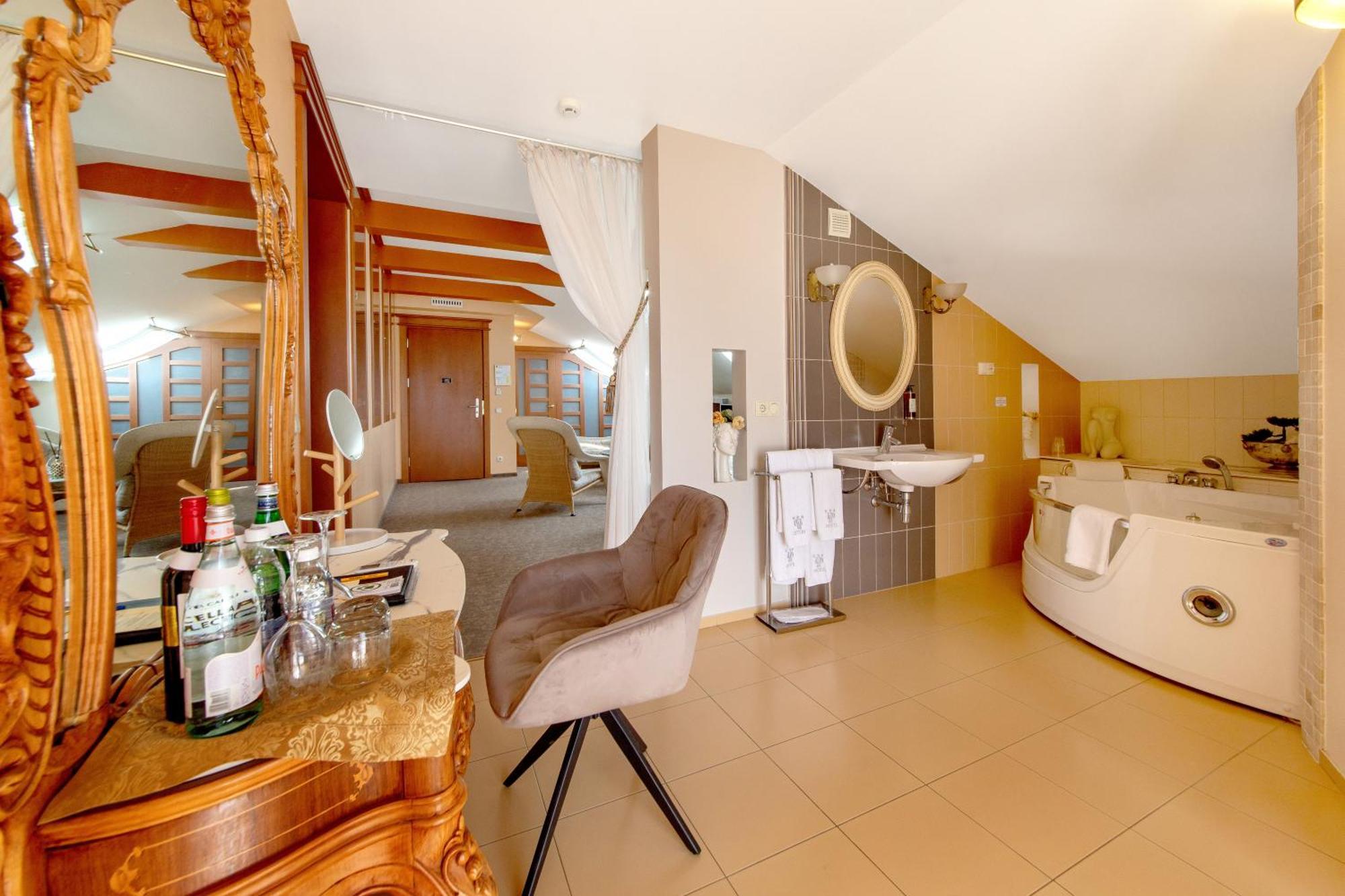 Pazaislis Park Hotel كاوناس المظهر الخارجي الصورة