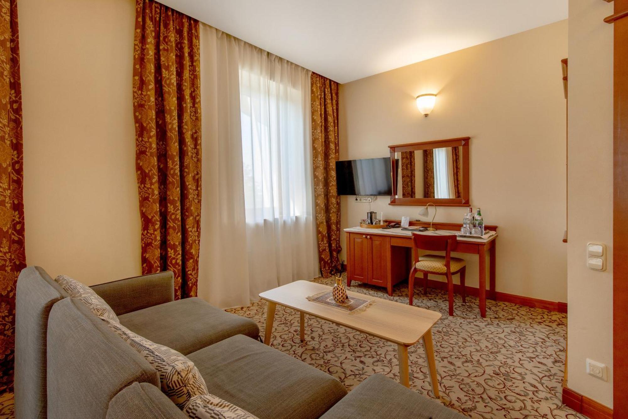 Pazaislis Park Hotel كاوناس المظهر الخارجي الصورة