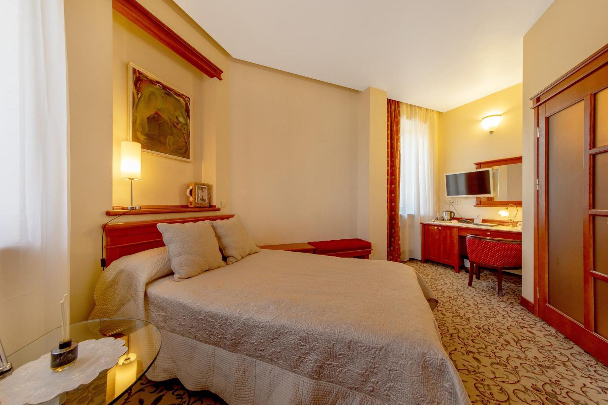 Pazaislis Park Hotel كاوناس المظهر الخارجي الصورة