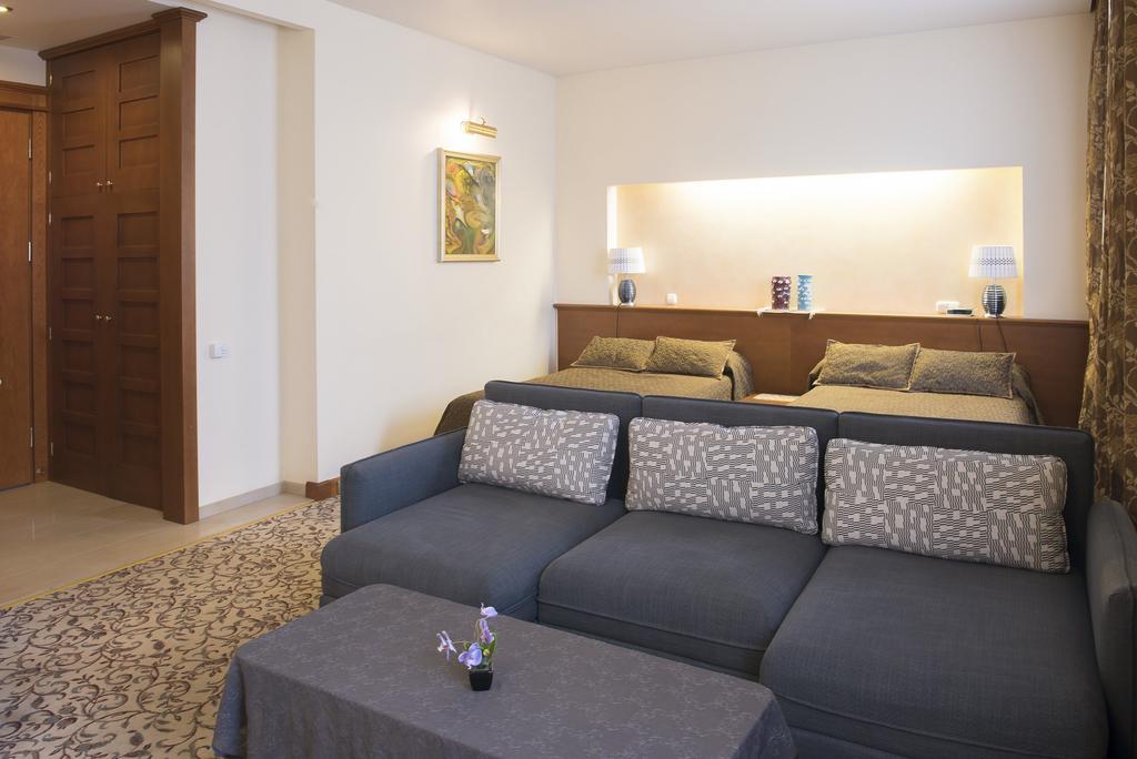 Pazaislis Park Hotel كاوناس المظهر الخارجي الصورة