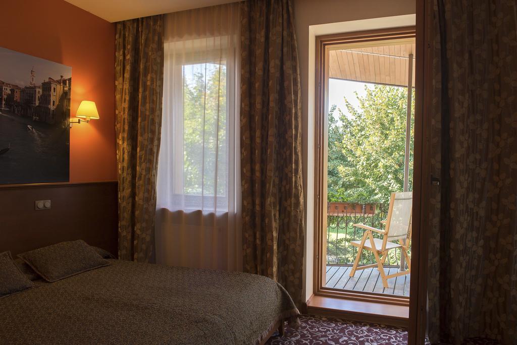 Pazaislis Park Hotel كاوناس المظهر الخارجي الصورة